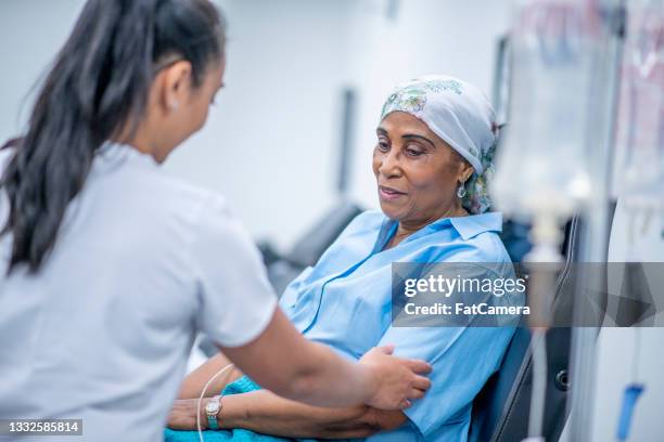 oncology patient - pharmaceutical stockfoto's en -beelden