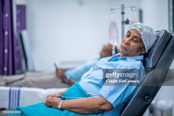 cancer patient in treatment - chemo stock pictures, royalty-free photos & images