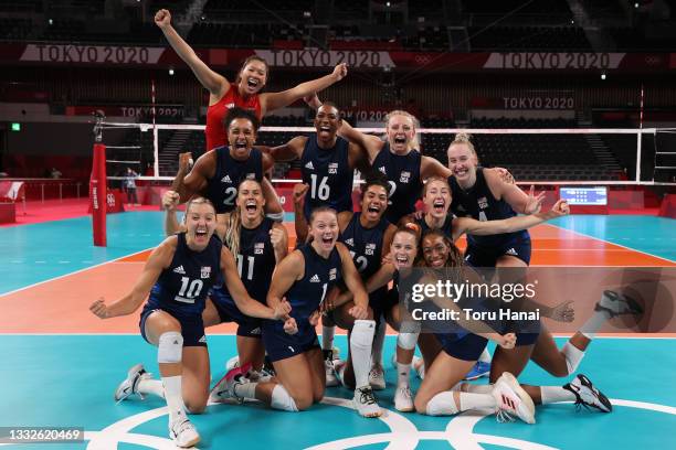 Team United States poses after defeating Team Serbia during the Women's Semifinals on day fourteen of the Tokyo 2020 Olympic Games at Ariake Arena on...