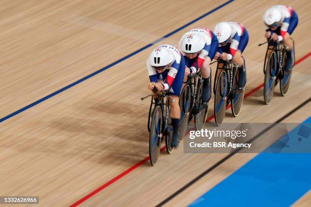 Katie Archibald of Great Britain, Elinor Barker of Great Britain, Neah Evans of Great Britain and Josie Knight of Great Britain competing on Women's...