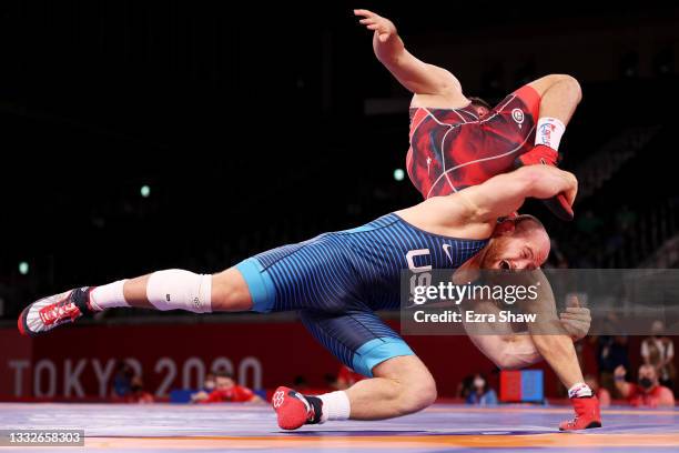 Kyle Frederick Snyder of Team United States competes against Suleyman Karadeniz of Team Turkey during the Men’s Freestyle 97kg Semi Final on day...