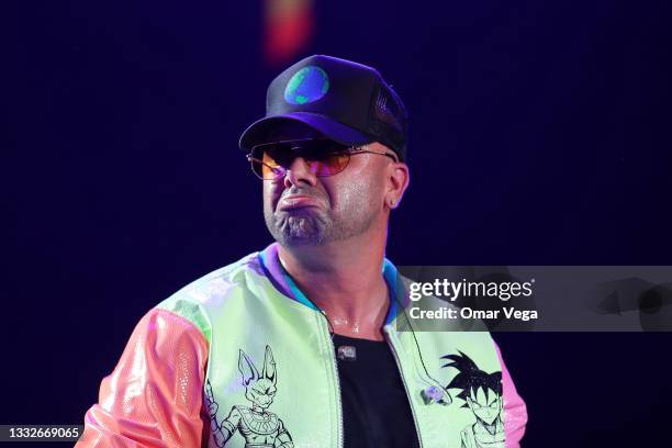 Wizin Rapper 159 Rapper Wisin Stock Photos, High-Res Pictures, and Images - Getty Images