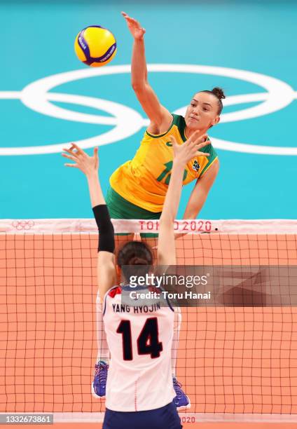 Gabriela Braga Guimaraes of Team Brazil competes against Hyo Jin Yang of Team South Korea during the Women's Semifinals on day fourteen of the Tokyo...