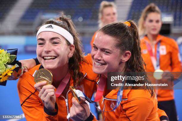 Eva Roma Maria de Goede and Lidewij Marsia Maria Welten of Team Netherlands pose with their Gold Medals during the Victory Ceremony following the...