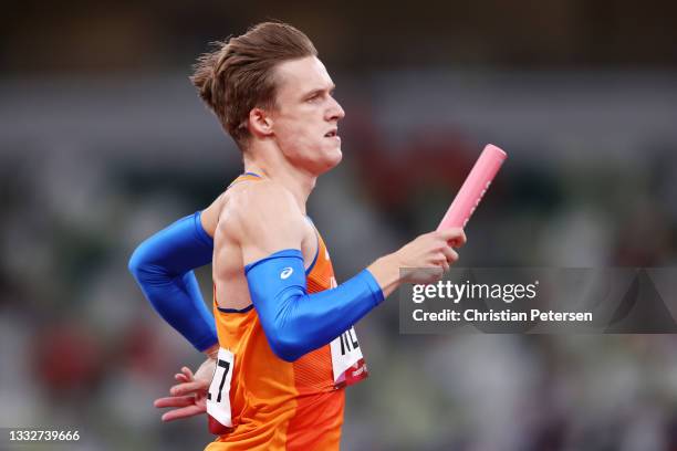 Tony van Diepen of the Netherlands competes in the Men's 4 x 400m Relay on day fourteen of the Tokyo 2020 Olympic Games at Olympic Stadium on August...