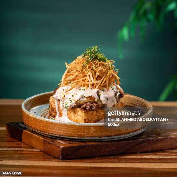 close-up of food in plate on table,united arab emirates - plato vajilla fotografías e imágenes de stock