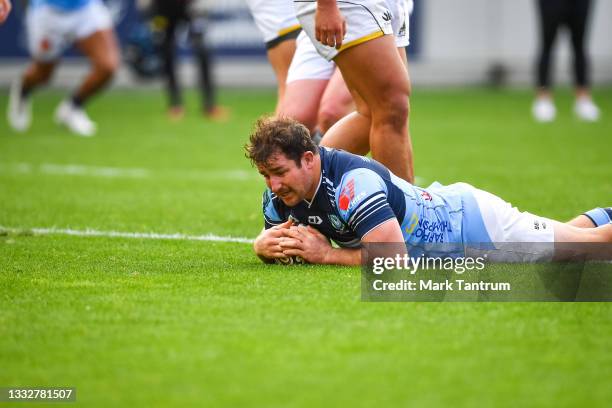 Jordan Olsen of Northland Taniwha scores during the round one Bunnings NPC match between Wellington and Northland at Sky Stadium, on August 07 in...