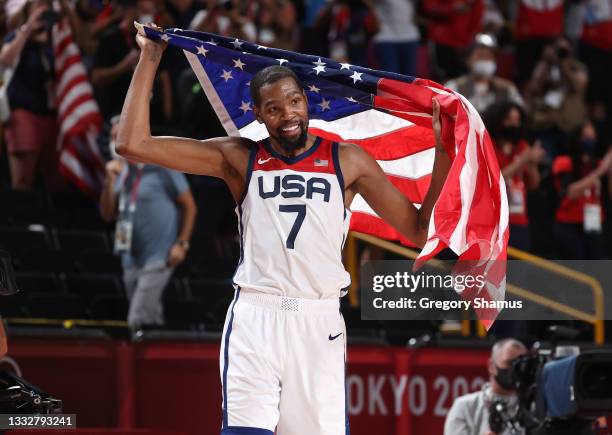 Kevin Durant of Team United States celebrates the United States' victory over France in the Men's Basketball Finals game on day fifteen of the Tokyo...