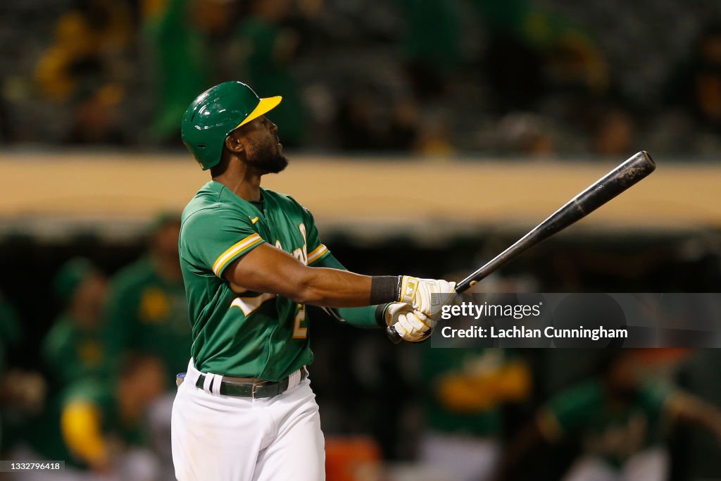 Texas Rangers v Oakland Athletics