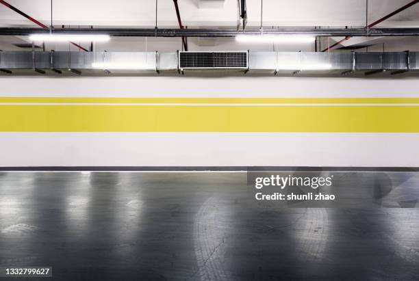 underground parking lot - ceilings modern stock-fotos und bilder