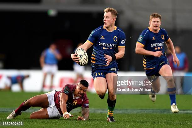 Sam Gilbert of Otago charges upfield during the round one Bunnings NPC match between Otago and Southland at Forsyth Barr Stadium, on August 07 in...