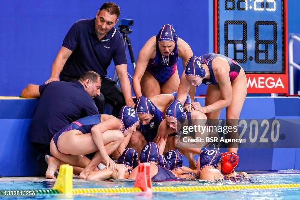 Head coach Alexandr Gaidukov of ROC, Ekaterina Prokofyeva of ROC, Mariia Bersneva of ROC, Elvina Karimova of ROC, Veronika Vakhitova of ROC,...