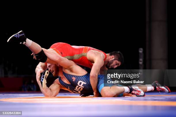 Abdulrashid Sadulaev of Russian Olympic Committee competes against Kyle Frederick Snyder of Team United States during the Men's Freestyle 97kg Final...