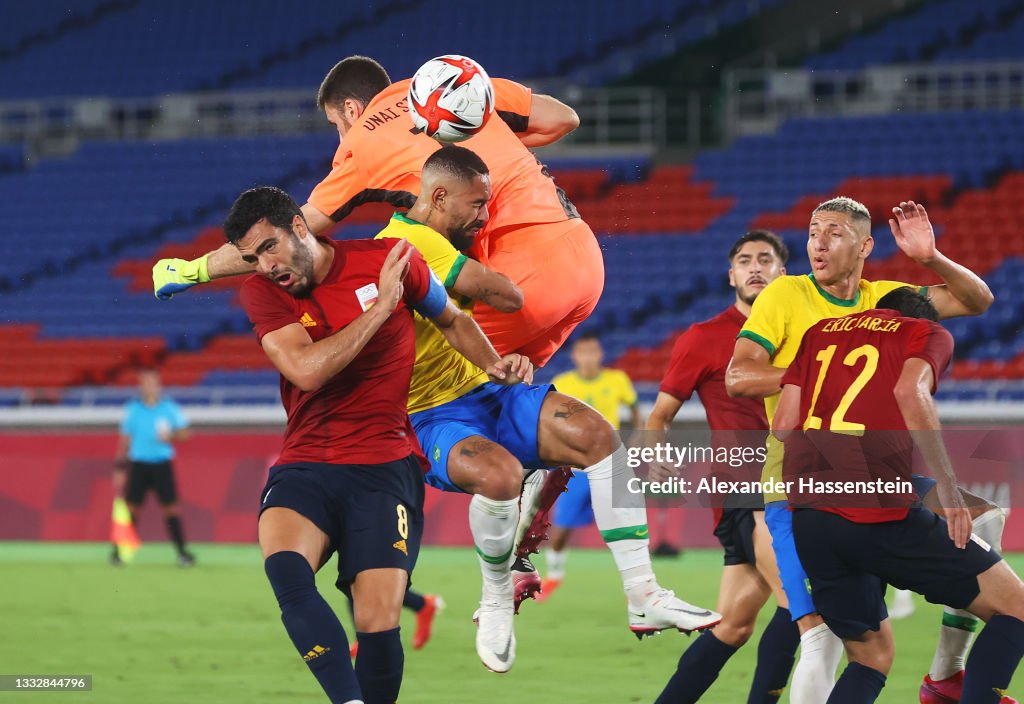 Brazil v Spain: Gold Medal Match Men's Football - Olympics: Day 15