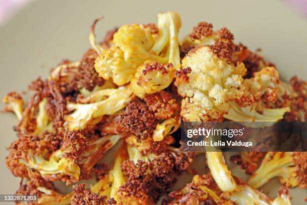 food: close-ups - cauliflower au gratin - southern brazil stock pictures, royalty-free photos & images