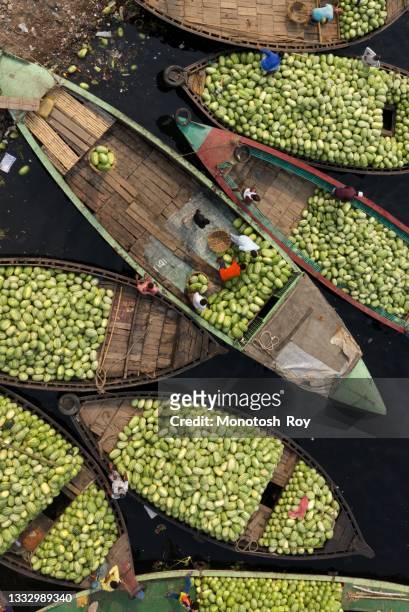 watermelon bazar at sadarghat, dhaka - agriculture in bangladesh stock pictures, royalty-free photos & images