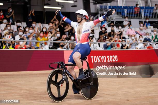 Jason Kenny of Team Great Britain celebrates winning the gold medal during the Men's Keirin final, 1/6th place of the track cycling on day sixteen of...