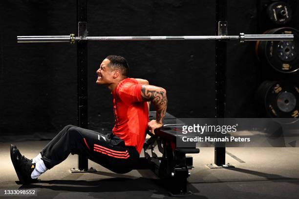 Aaron Smith trains during a New Zealand All Blacks gym session at Les Mills on August 09, 2021 in Auckland, New Zealand.