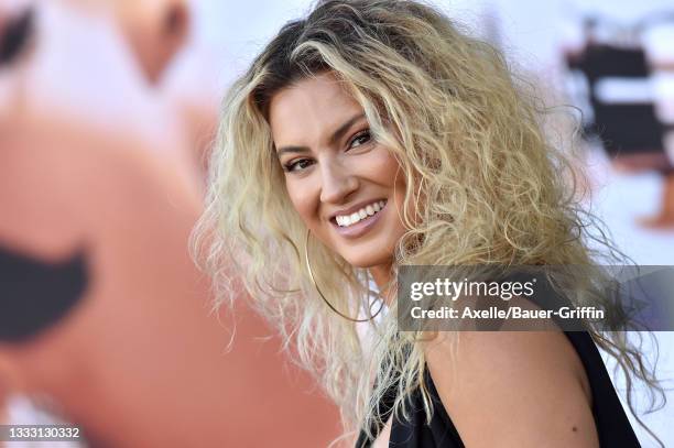 Tori Kelly attends the Los Angeles Premiere of MGM's "Respect" at Regency Village Theatre on August 08, 2021 in Los Angeles, California.
