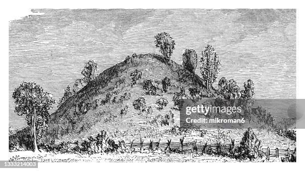 engraving illustration of great mound near miamisburg, ohio - miamisburg stock-fotos und bilder