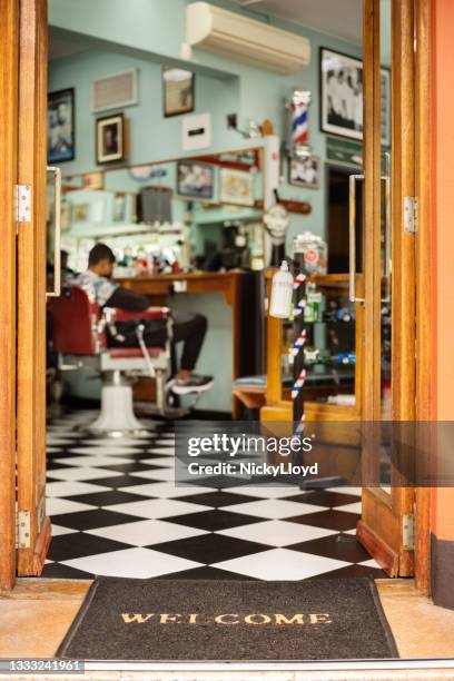 barber waiting for customers - vintage beauty salon stock pictures, royalty-free photos & images