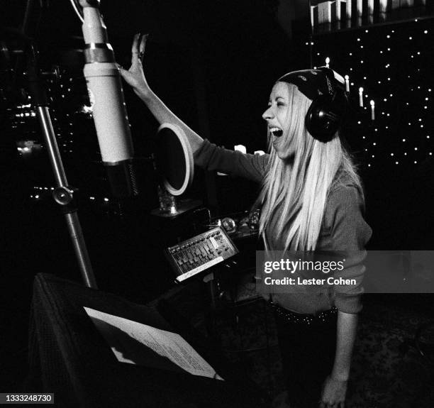 Christina Christina Aguilera Photos and Premium High Res Pictures ...