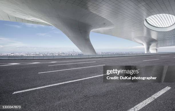 city expressway - beijing road stock pictures, royalty-free photos & images