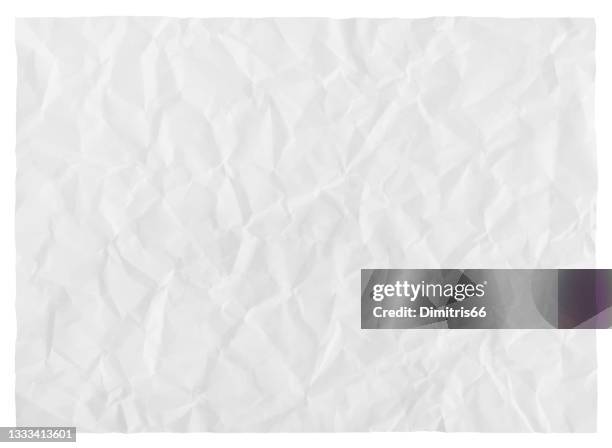 stockillustraties, clipart, cartoons en iconen met crumpled paper background isolated on white - gerimpeld