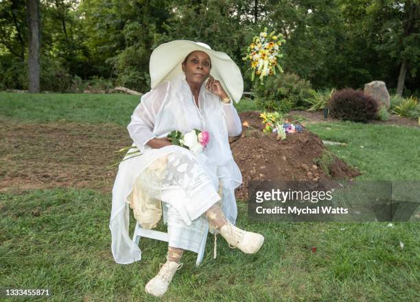 Penwah Thomas, wife of Dennis Thomas, attends a funeral service for Kool and the Gang founding member Dennis Thomas on August 9, 2021 at a private...