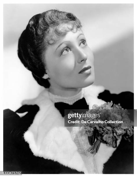 German Actress Luise Rainer in her second Hollywood appearance as 'Anna Held', in a publicity shot of the movie that earned her first Oscar as best...
