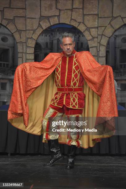 Arath de la Torre poses for photo during a press conference to present 'Nuevo Tenorio Cómico', at 'Centro Cultural 1' on August 10, 2021 in Mexico...