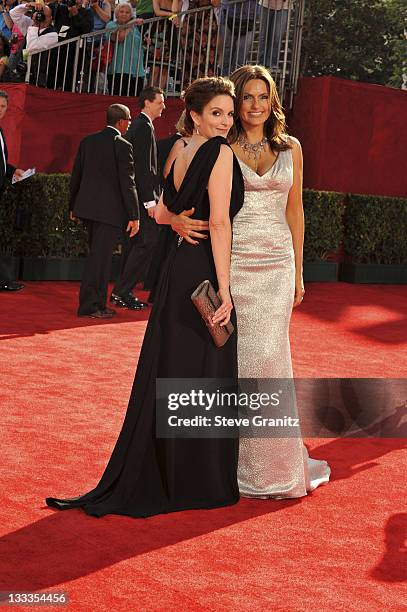 Actress Tina Fey and Mariska Hargitay arrive at the 61st Primetime Emmy Awards held at the Nokia Theatre on September 20, 2009 in Los Angeles,...