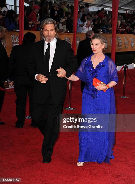 Actor Jeff Bridges and wife Susan Bridges arrive at the 16th Annual Screen Actors Guild Awards held at The Shrine Auditorium on January 23, 2010 in...