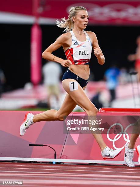 Alexandra Bell of Great Britian competing on Women's 800m Final during the Tokyo 2020 Olympic Games at the Olympic Stadium on August 3, 2021 in...