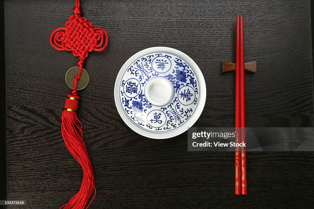 Teacup and chinese knot