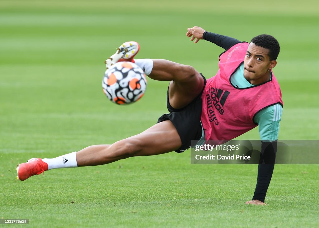 Arsenal U23 Training Session