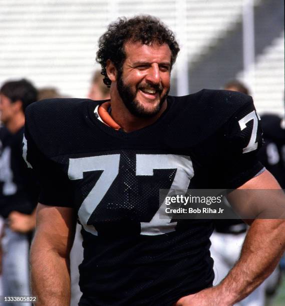 Los Angeles Raiders Lyle Alzado during game of Los Angeles Raiders against Miami Dolphins, August 19, 1984 in Los Angeles, California.