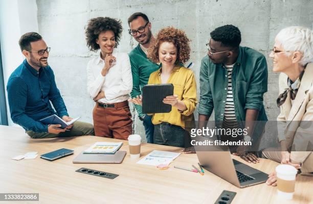 teamwork - business casual stock pictures, royalty-free photos & images