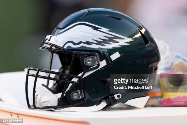 philadelphia eagles football helmet