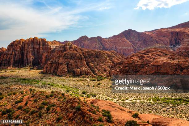 scenic view of rocky mountains against sky,st george,utah,united states,usa - saint george fotografías e imágenes de stock