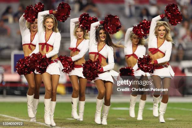 Arizona Cardinals Cheerleaders Photos and Premium High Res Pictures