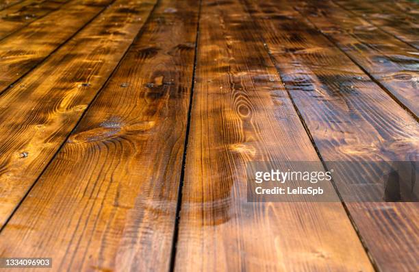 varnished wooden board - legno duro foto e immagini stock
