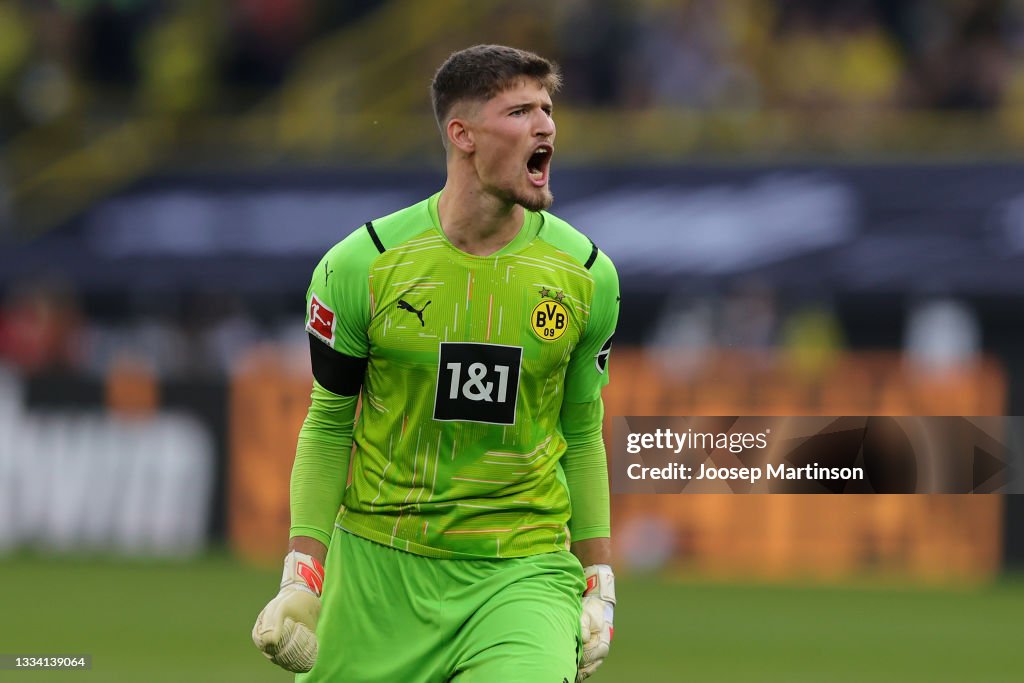 Borussia Dortmund v Eintracht Frankfurt - Bundesliga