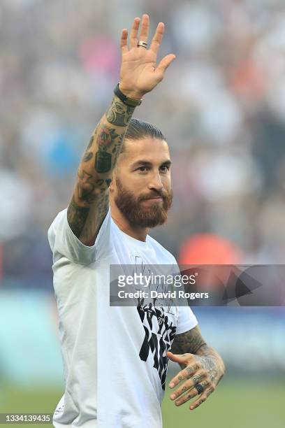 Sergio Ramos of Paris Saint-Germain acknowledges the fans as he is introduced to the fans prior to the Ligue 1 Uber Eats match between Paris Saint...