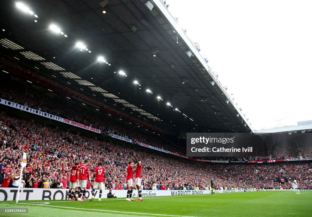 Manchester United v Leeds United - Premier League