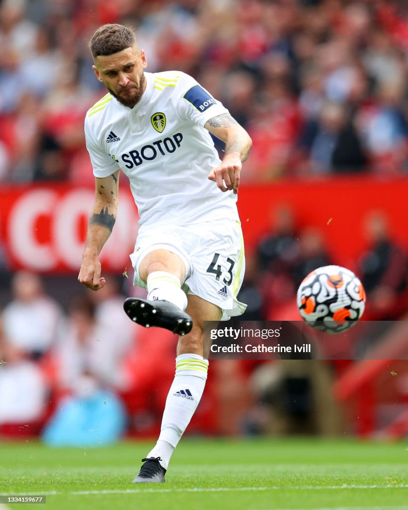 Manchester United v Leeds United - Premier League