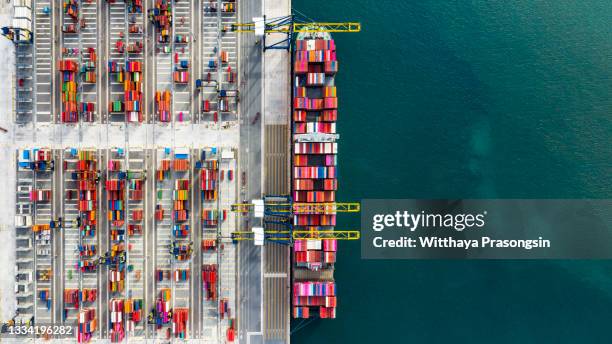 Container Upper View Container Truck Top View Fotografías e imágenes de stock - Getty Images