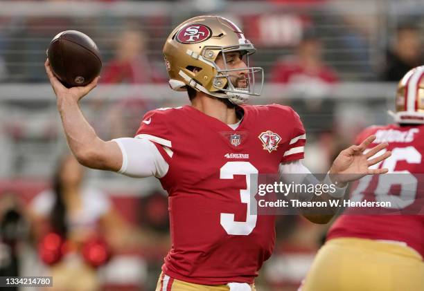 Josh Rosen of the San Francisco 49ers drops back to pass against the Kansas City Chiefs during the third quarter at Levi's Stadium on August 14, 2021...