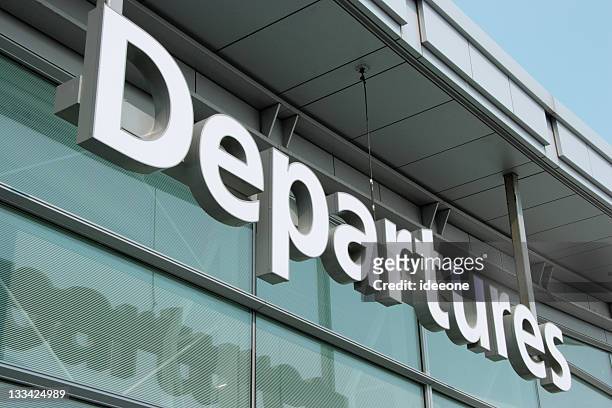 departures sign - transportation building type of building stock pictures, royalty-free photos & images