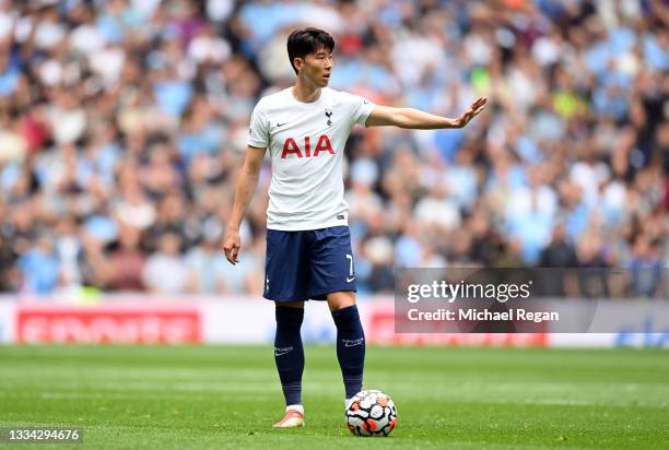 Heung-Min Son of Tottenham Hotspur prepares to take a free kick during the Premier League match between Tottenham Hotspur and Manchester City at...